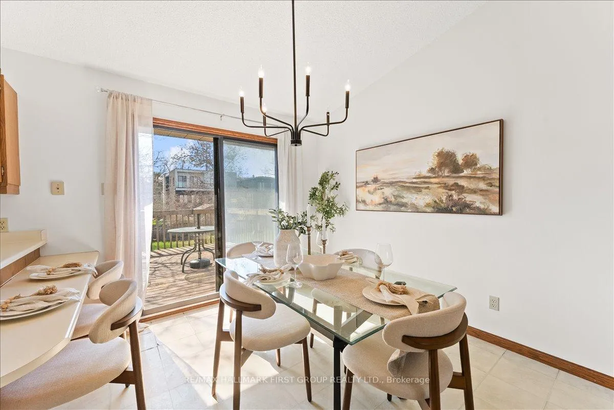 Photo 10 of 612 Westshore Boulevard, Pickering, West Shore — HOMEH