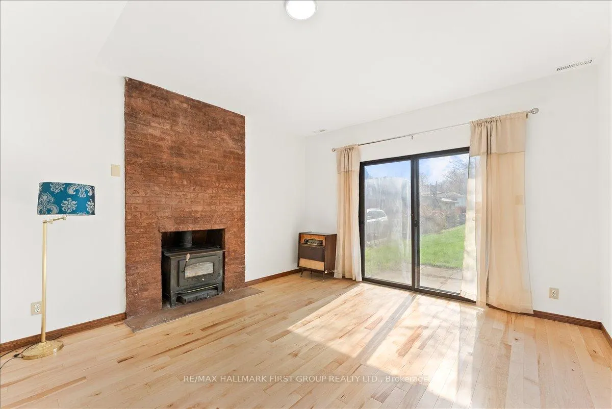 Photo 30 of 612 Westshore Boulevard, Pickering, West Shore — HOMEH