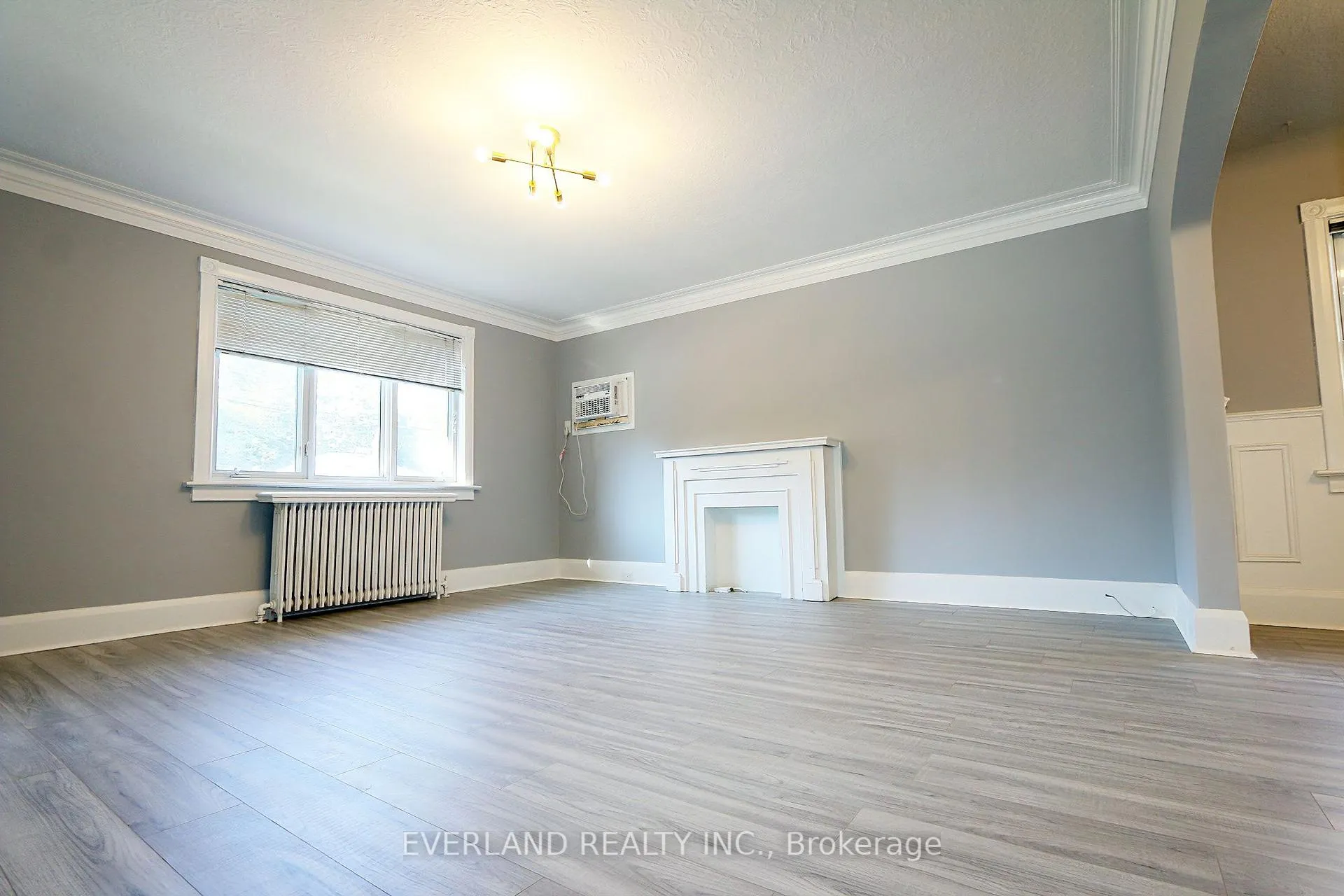 Photo 2 of Unit 202, 1753 Bayview Avenue, Toronto, Leaside — HOMEH