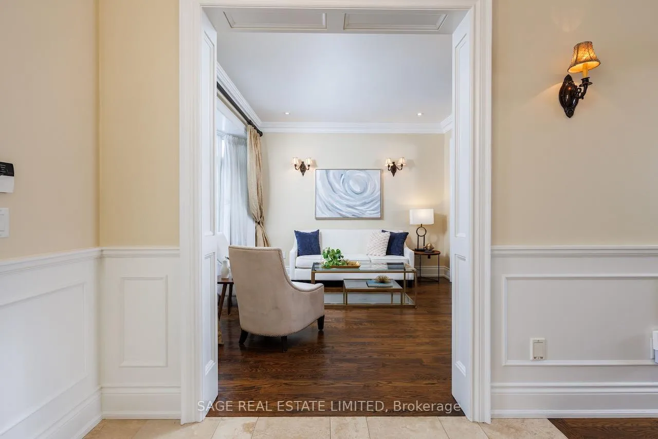 Photo 6 of 19 Carmichael Avenue, Toronto, Bedford Park-Nortown — HOMEH