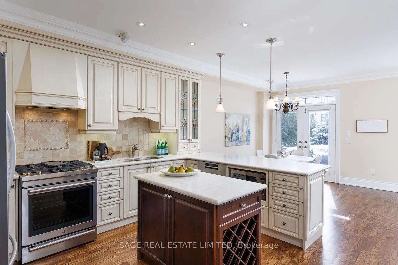 Photo 16 of 19 Carmichael Avenue, Toronto, Bedford Park-Nortown — HOMEH