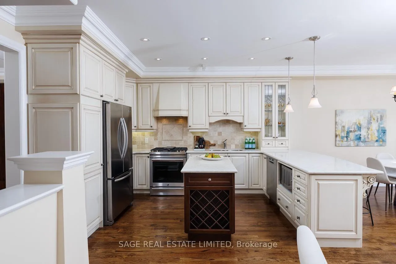 Photo 17 of 19 Carmichael Avenue, Toronto, Bedford Park-Nortown — HOMEH