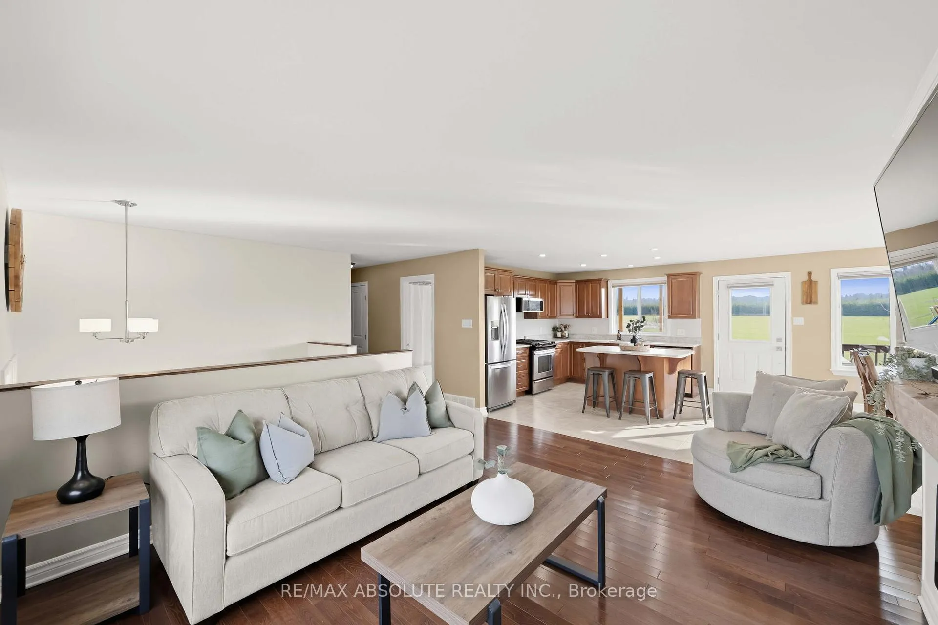 Photo 4 of 1819 Lochwinnoch Road, Horton, Horton Twp — HOMEH