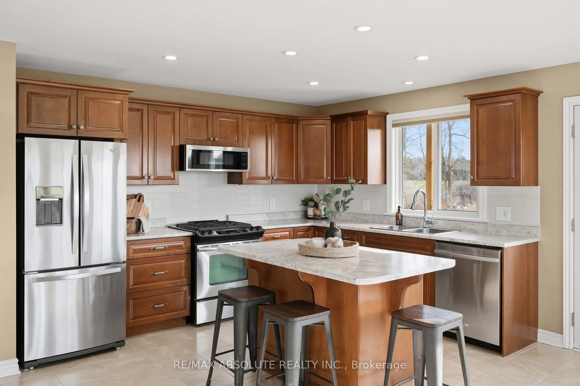 Photo 5 of 1819 Lochwinnoch Road, Horton, Horton Twp — HOMEH