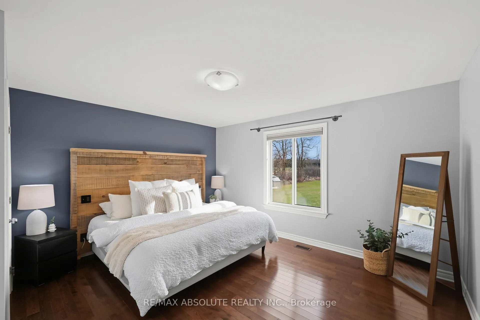 Photo 7 of 1819 Lochwinnoch Road, Horton, Horton Twp — HOMEH