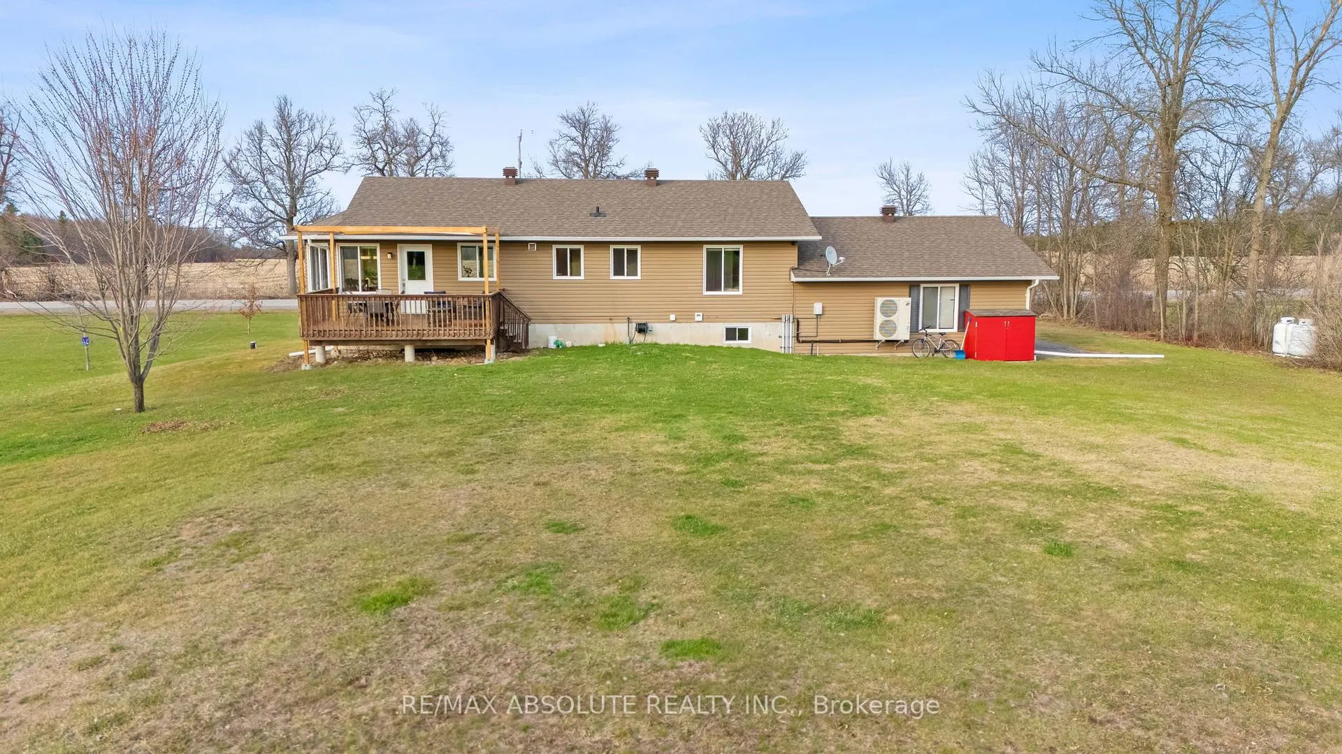Photo 16 of 1819 Lochwinnoch Road, Horton, Horton Twp — HOMEH