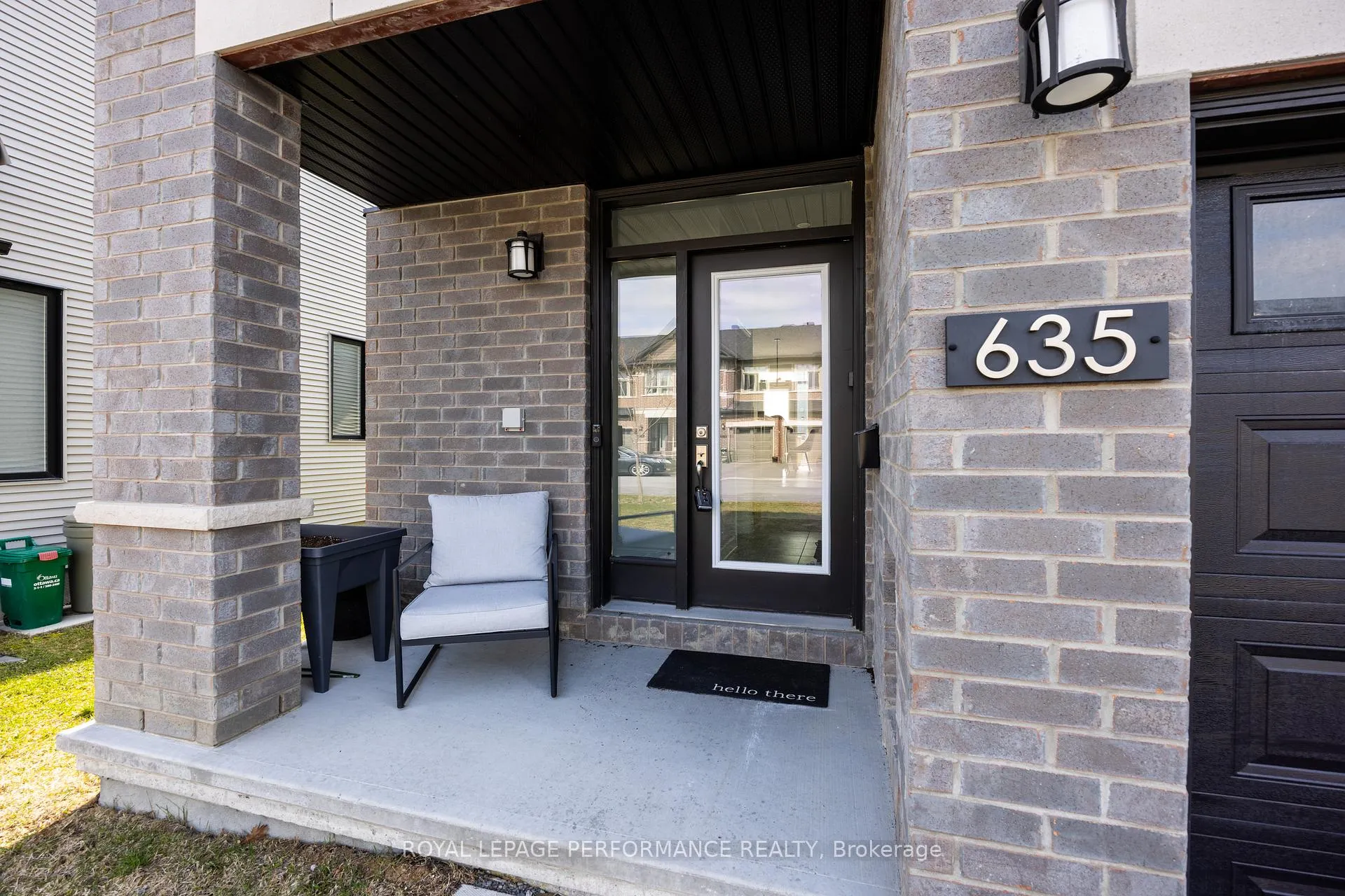 Photo 3 of 635 Cordelette Circle, Ottawa, Mer Bleue/Bradley Estates/Anderson Park — HOMEH