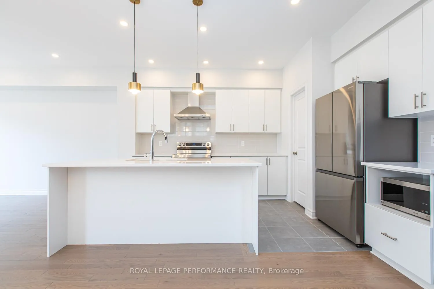 Photo 14 of 635 Cordelette Circle, Ottawa, Mer Bleue/Bradley Estates/Anderson Park — HOMEH