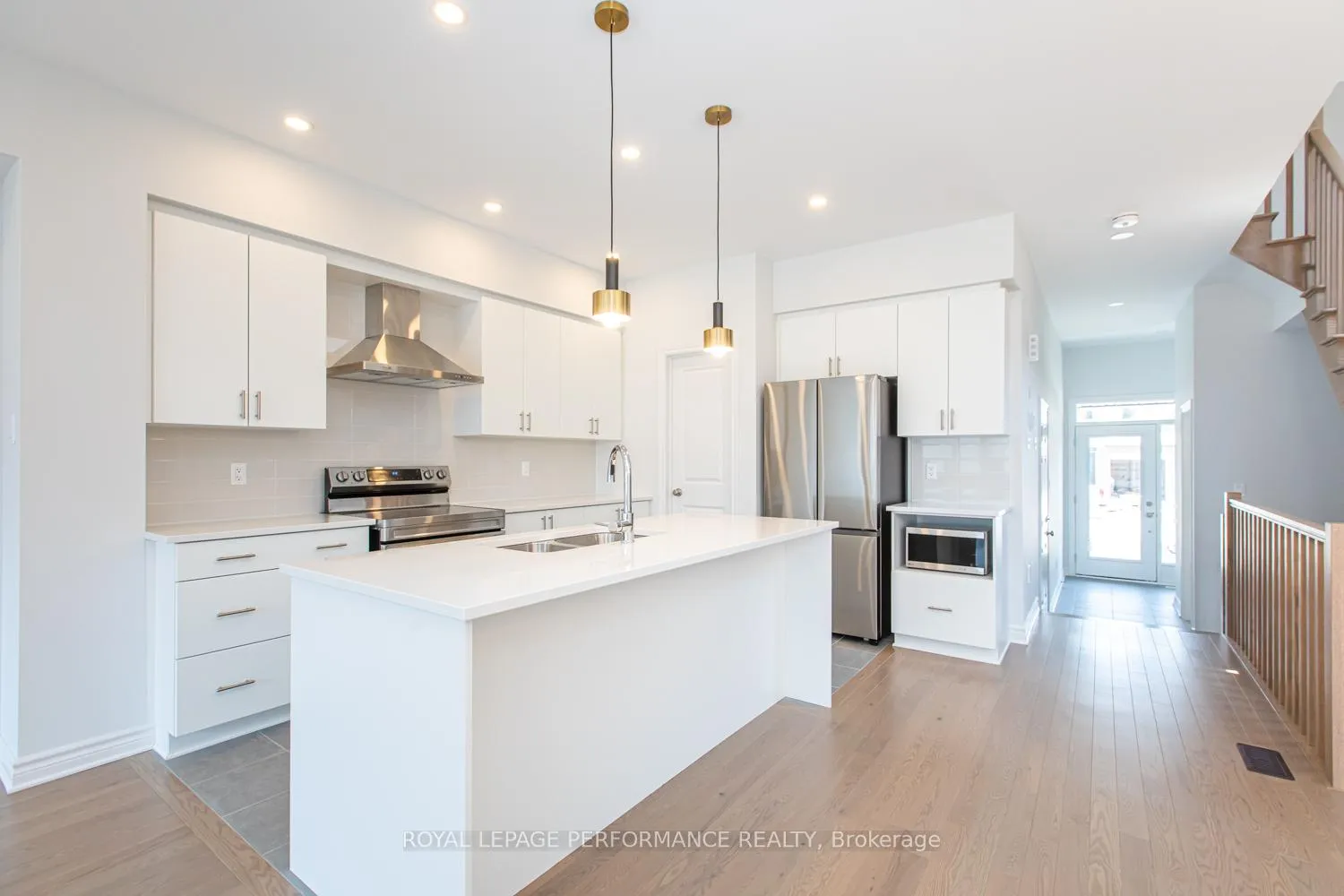Photo 16 of 635 Cordelette Circle, Ottawa, Mer Bleue/Bradley Estates/Anderson Park — HOMEH