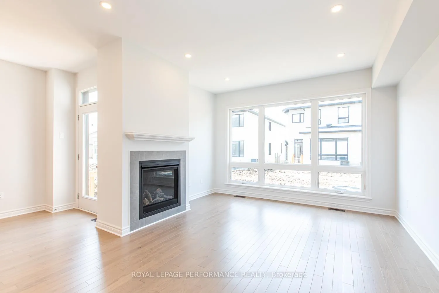 Photo 20 of 635 Cordelette Circle, Ottawa, Mer Bleue/Bradley Estates/Anderson Park — HOMEH