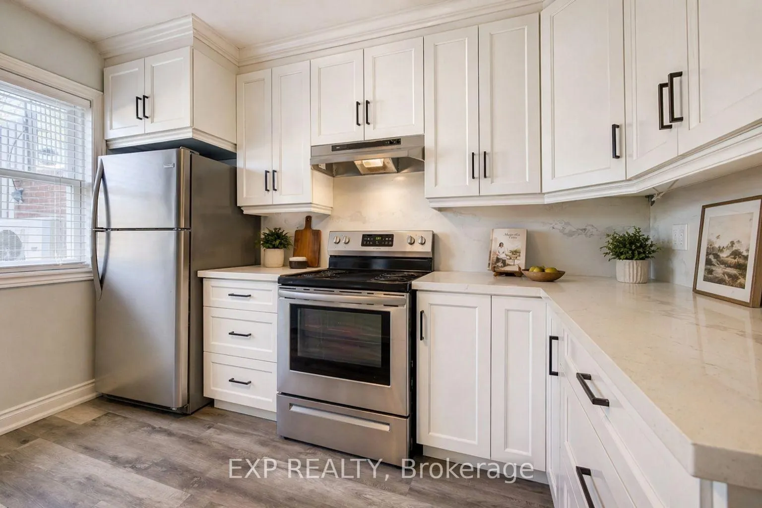 Photo 4 of 80 Heiman Street, Kitchener — HOMEH