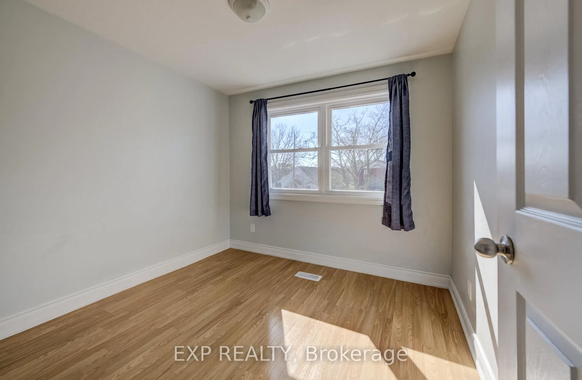 Photo 11 of 80 Heiman Street, Kitchener — HOMEH