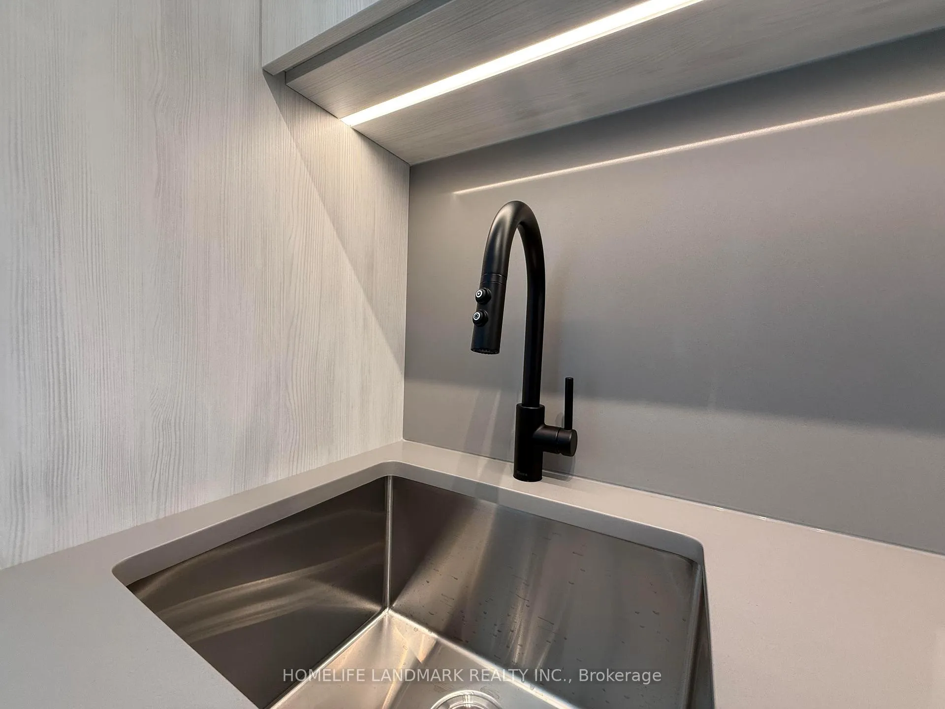 Photo 3 of Unit 3203, 35 Parliament Street, Toronto, Waterfront Communities — HOMEH