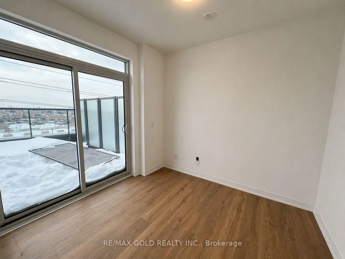 Photo 3 of Unit 517, 498 Caldari Road, Vaughan, Concord — HOMEH