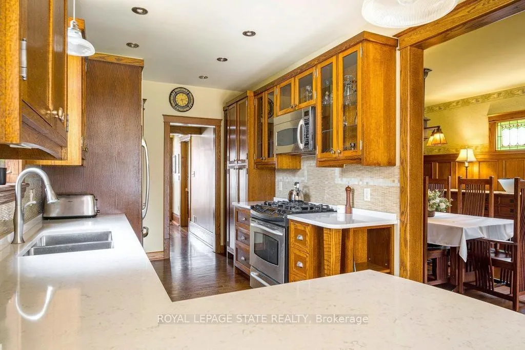 Photo 14 of 91 Paisley Avenue N, Hamilton, Westdale — HOMEH