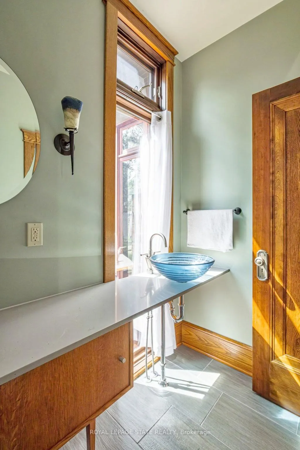 Photo 24 of 91 Paisley Avenue N, Hamilton, Westdale — HOMEH