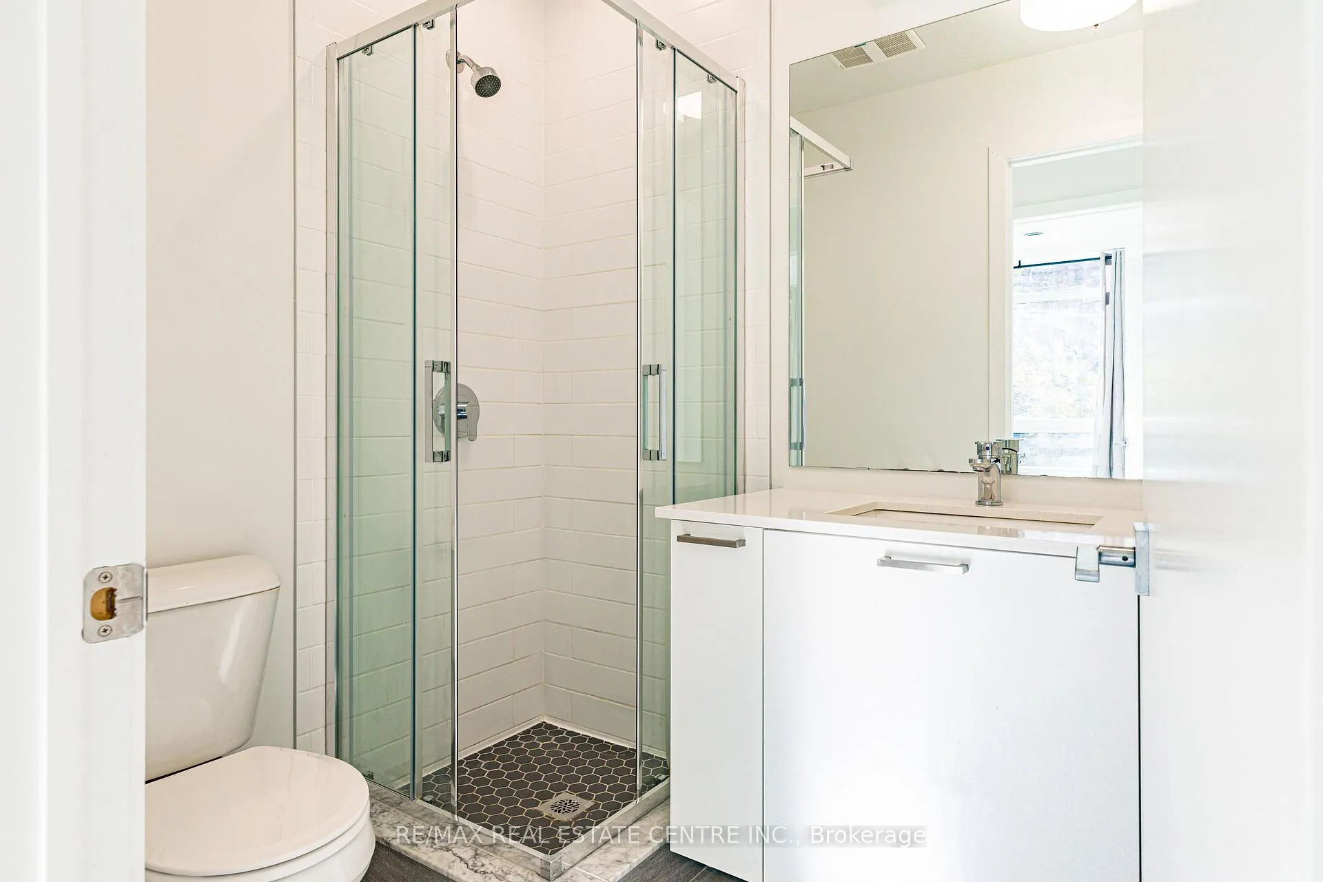 Photo 24 of Unit 208, 455 Charlton Avenue E, Hamilton, Stinson — HOMEH