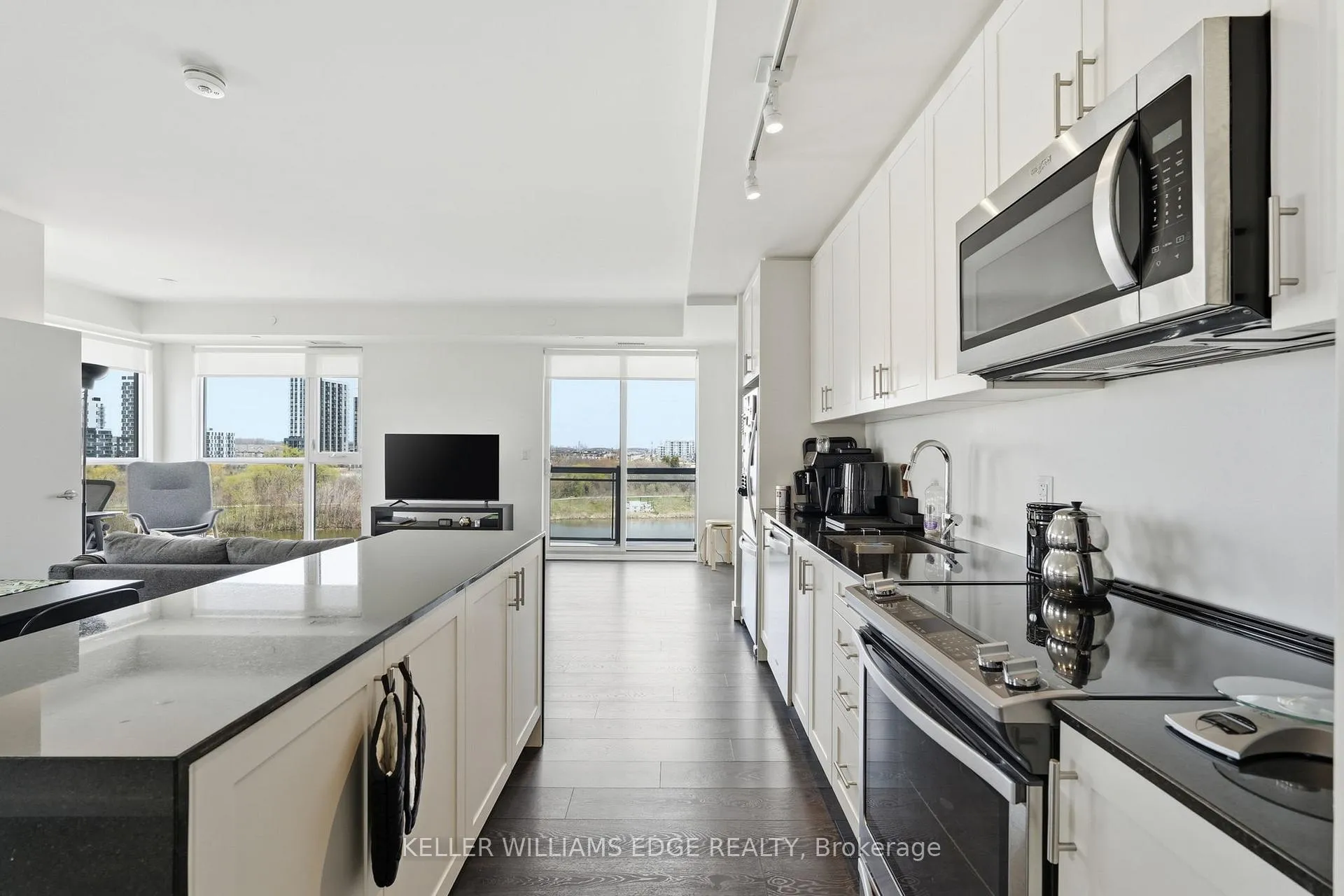 Photo 7 of Unit 49, 210 Sabina Drive, Oakville, Glenorchy — HOMEH
