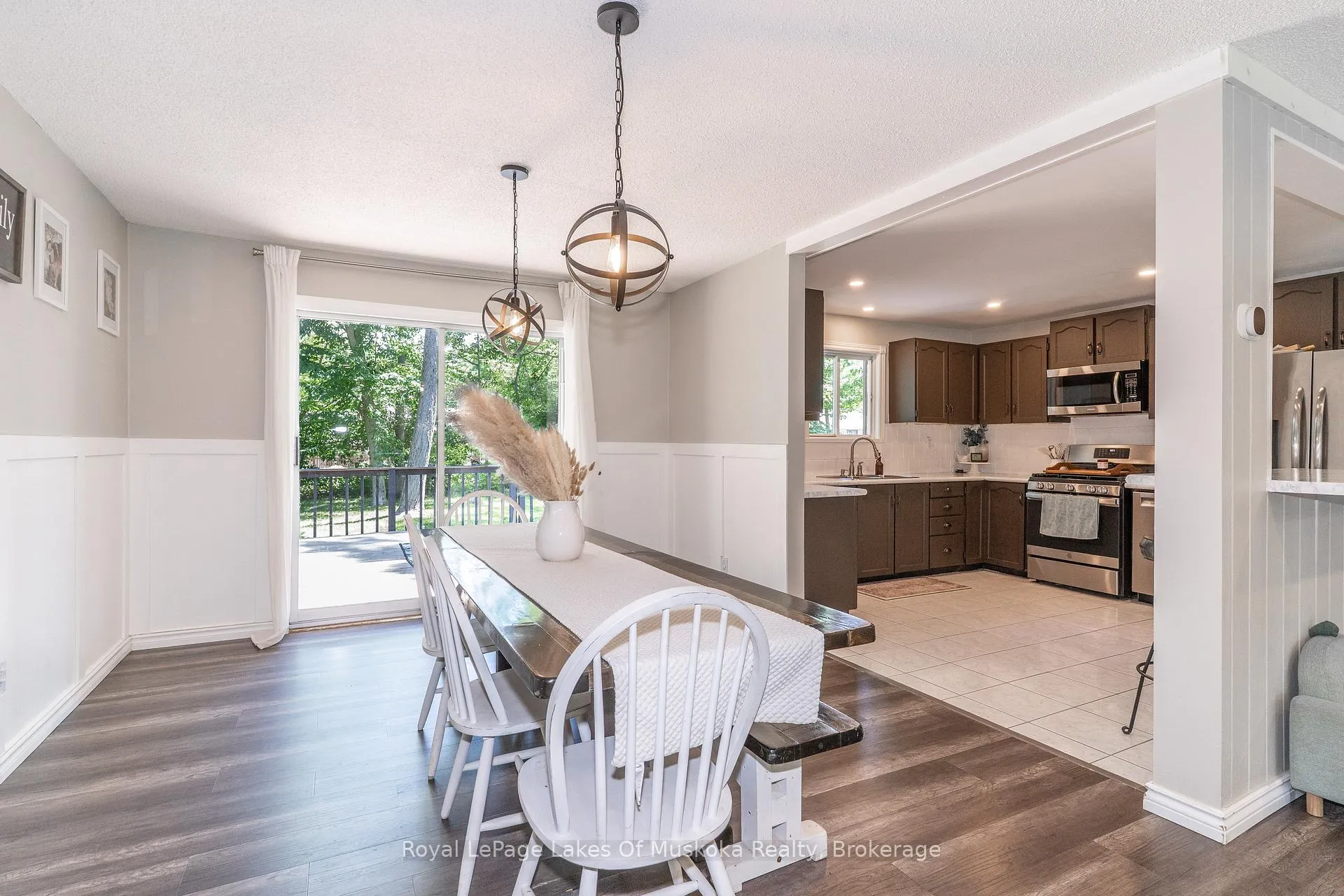 Photo 13 of 220 Alexander Street, Gravenhurst, Muskoka (S) — HOMEH
