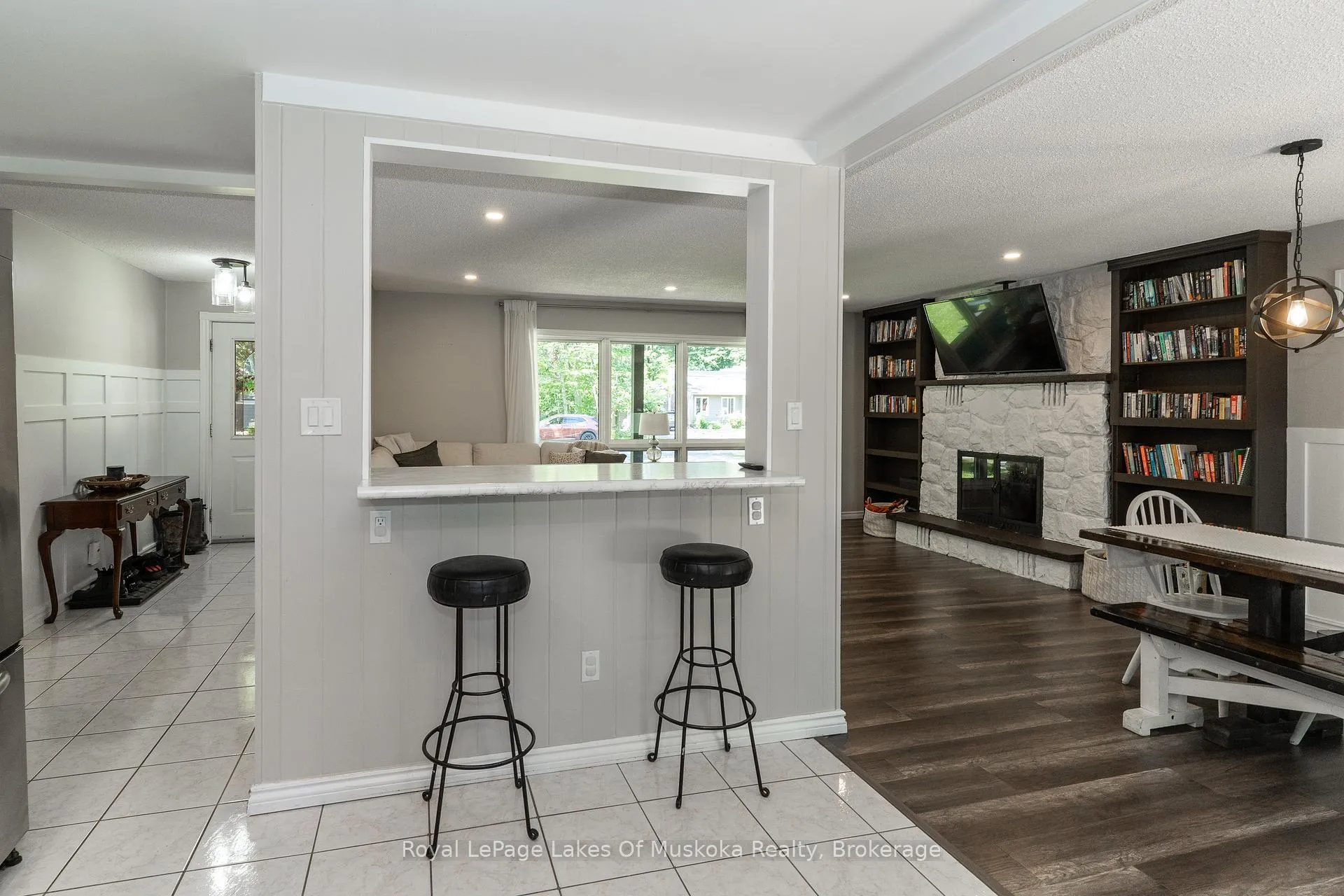 Photo 18 of 220 Alexander Street, Gravenhurst, Muskoka (S) — HOMEH