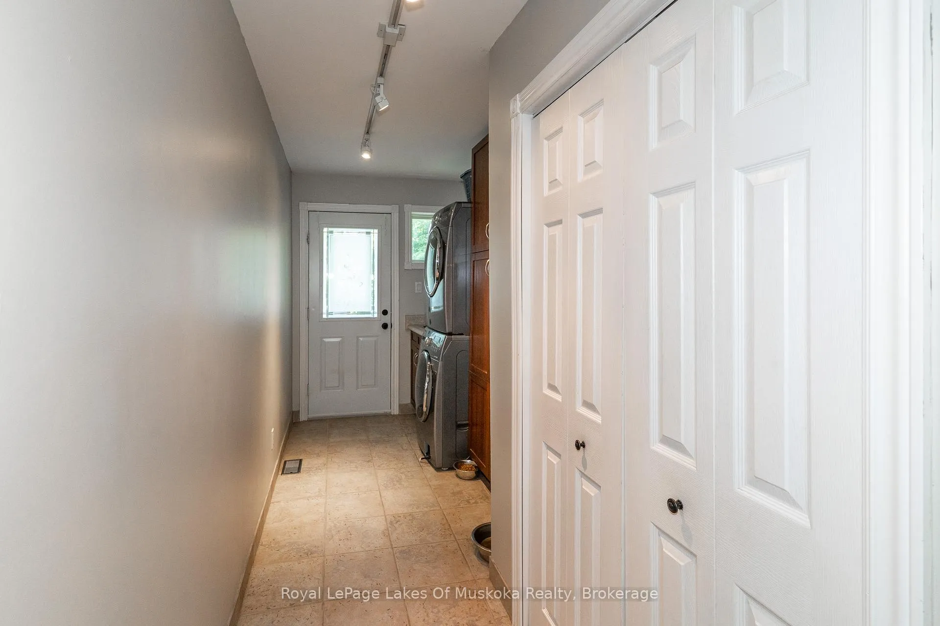Photo 19 of 220 Alexander Street, Gravenhurst, Muskoka (S) — HOMEH