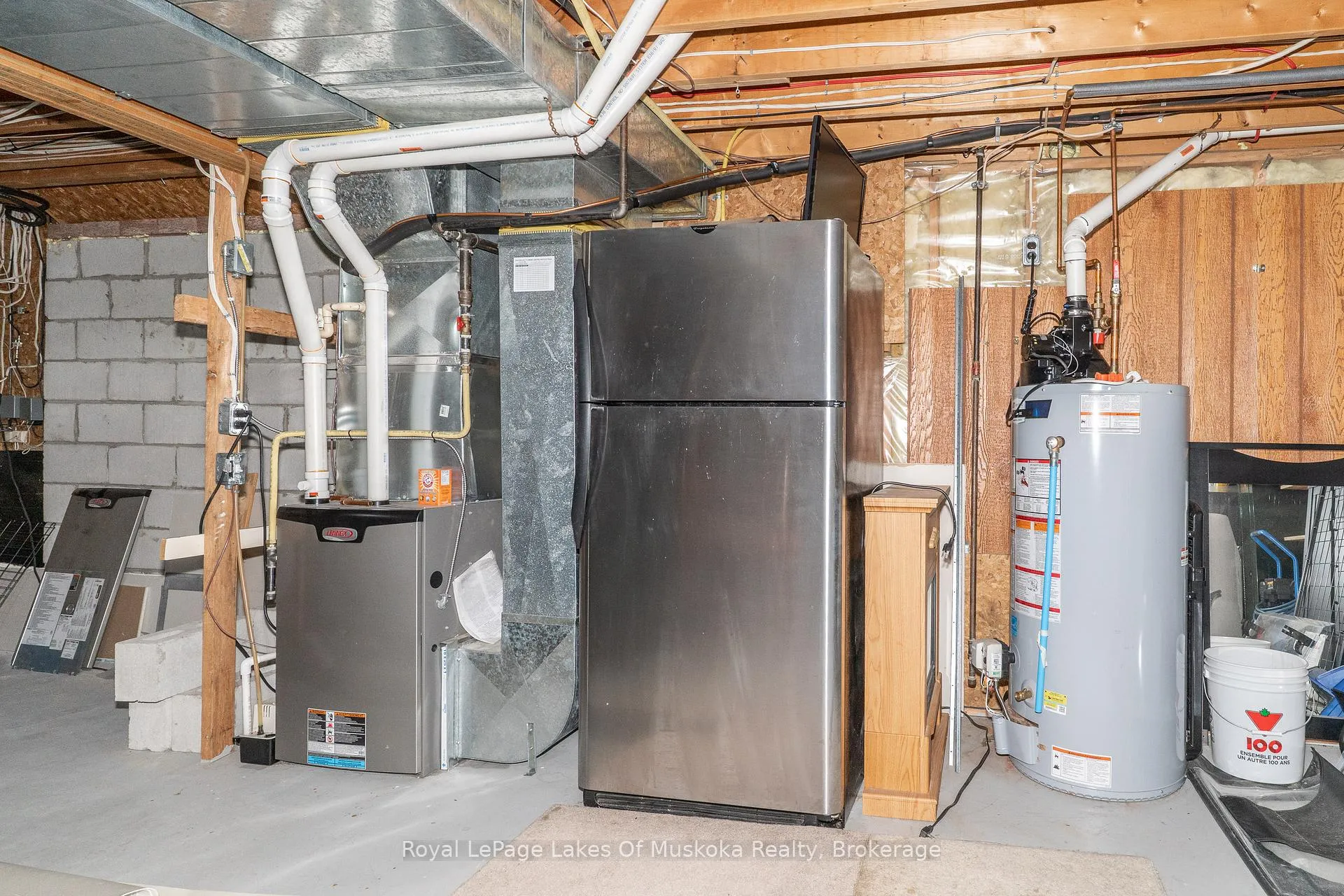 Photo 36 of 220 Alexander Street, Gravenhurst, Muskoka (S) — HOMEH