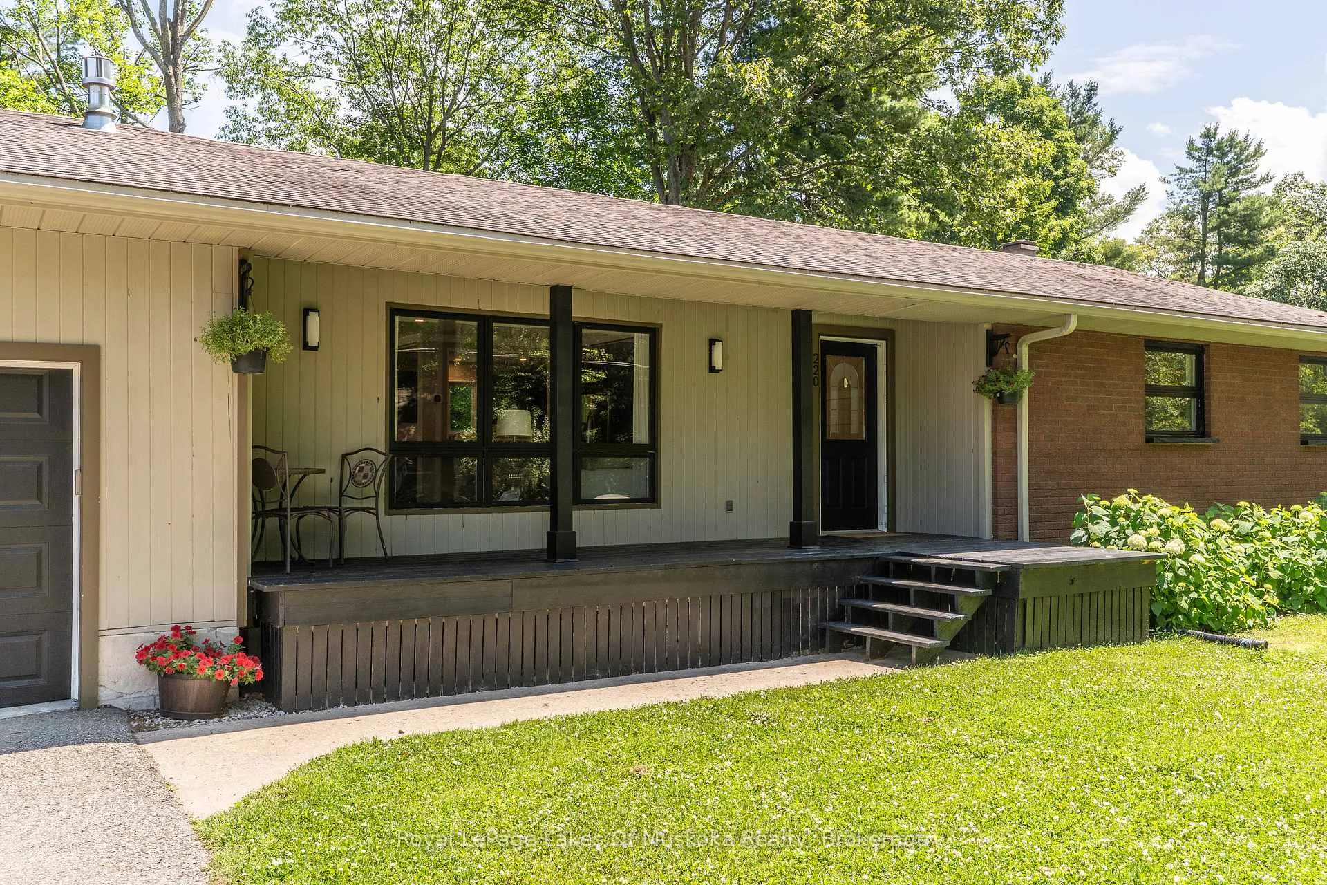 Photo 38 of 220 Alexander Street, Gravenhurst, Muskoka (S) — HOMEH