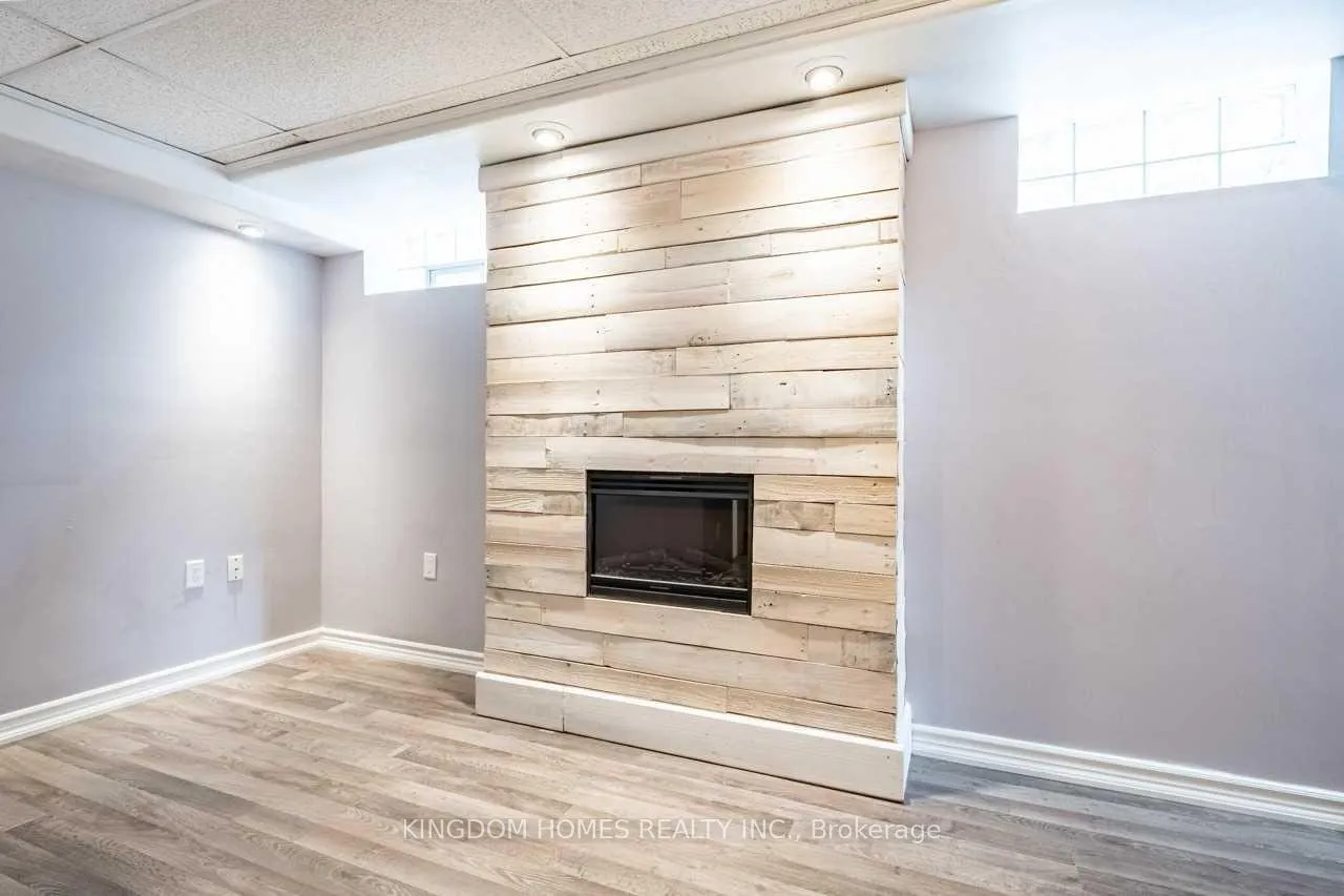 Photo 7 of Unit BASEMENT, 32 Goggin Avenue, Hamilton, Normanhurst — HOMEH
