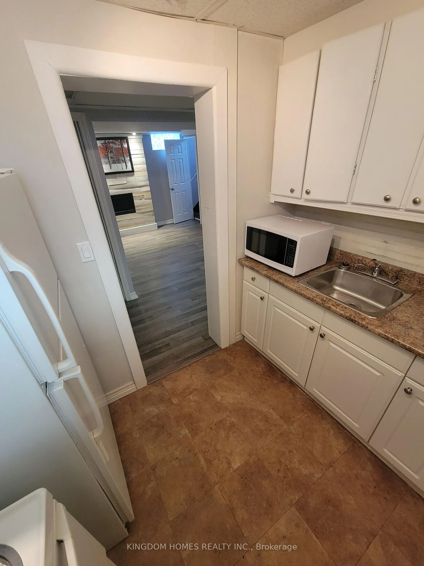 Photo 17 of Unit BASEMENT, 32 Goggin Avenue, Hamilton, Normanhurst — HOMEH