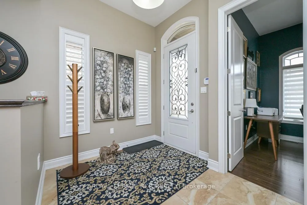 Photo 3 of 22 Westmount Drive, New Tecumseth, Alliston — HOMEH
