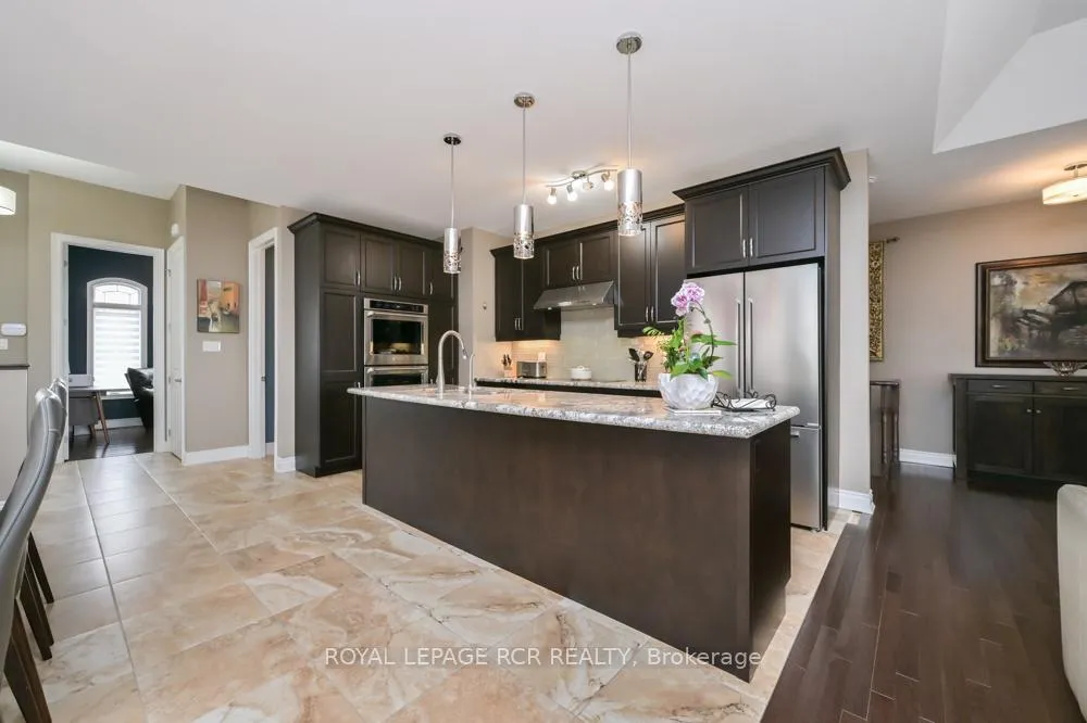 Photo 7 of 22 Westmount Drive, New Tecumseth, Alliston — HOMEH