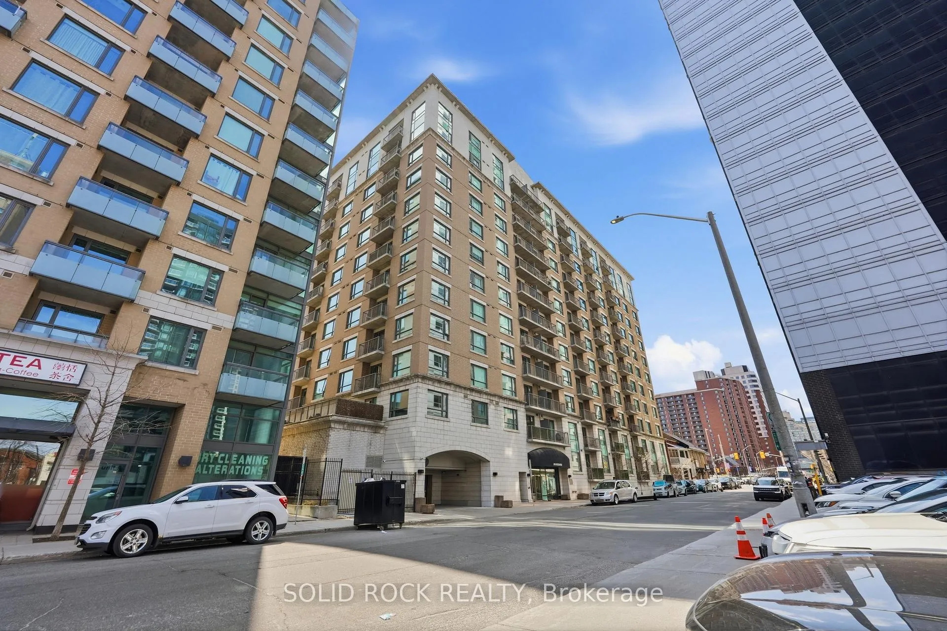 Photo 2 of Unit 910, 200 Besserer Street, Ottawa, Sandy Hill — HOMEH
