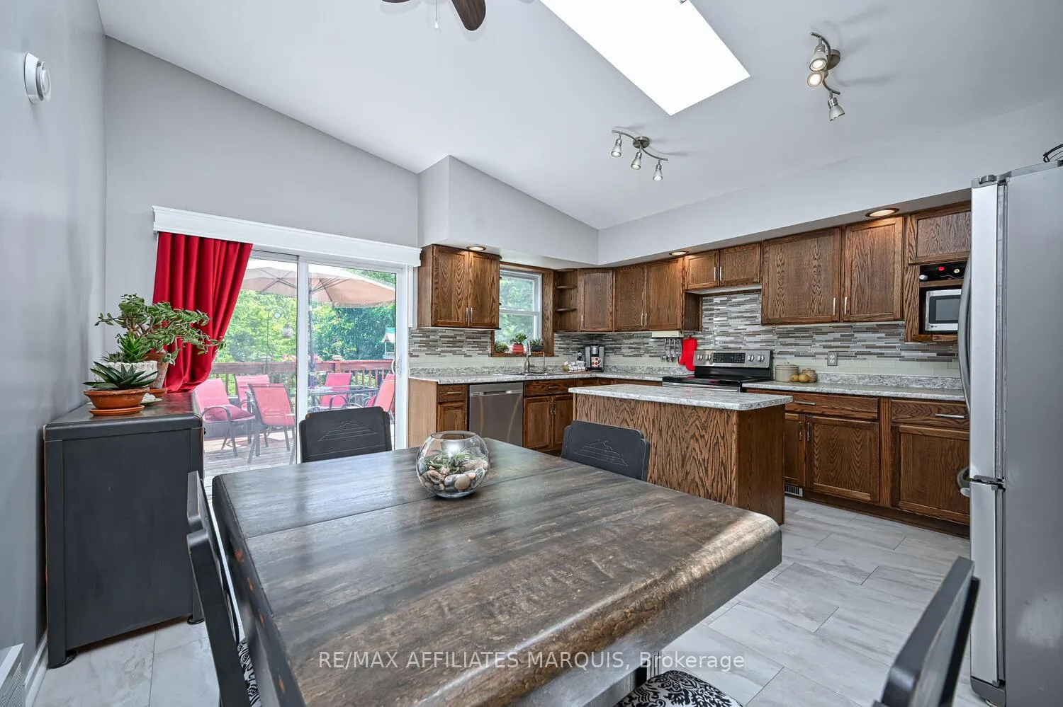 Photo 10 of 193 Kellys Road, Rideau Lakes, Rideau Lakes (South Elmsley) Twp — HOMEH