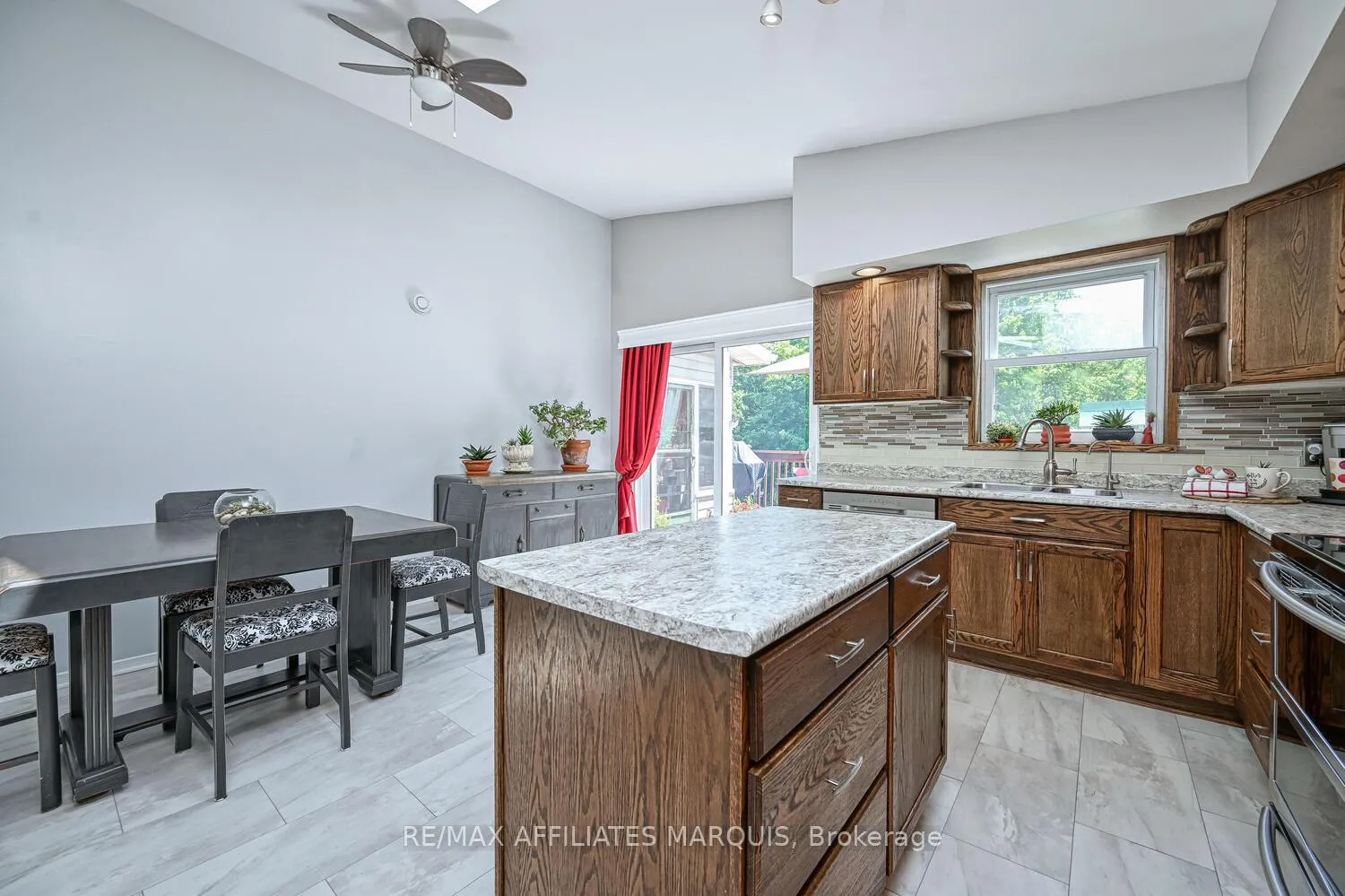 Photo 15 of 193 Kellys Road, Rideau Lakes, Rideau Lakes (South Elmsley) Twp — HOMEH