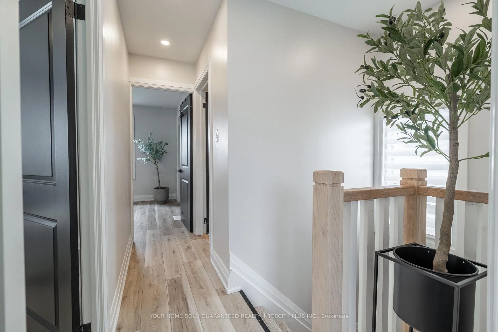Photo 13 of 235 Balmoral Avenue, Hamilton, Crown Point — HOMEH
