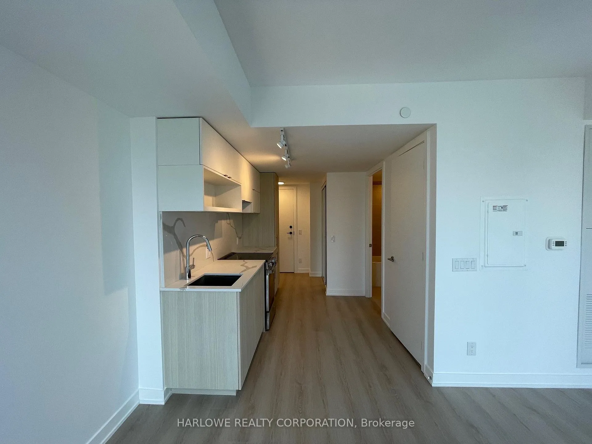 Photo 3 of Unit 3111, 100 Queen Street E, Toronto, Church-Yonge Corridor — HOMEH