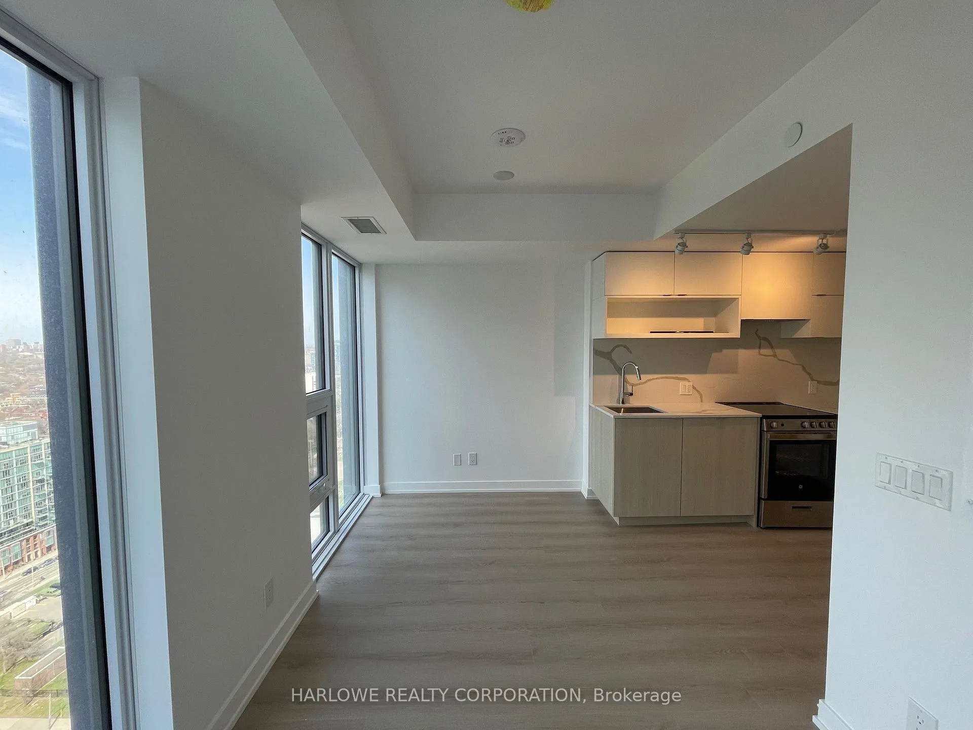 Photo 4 of Unit 3111, 100 Queen Street E, Toronto, Church-Yonge Corridor — HOMEH