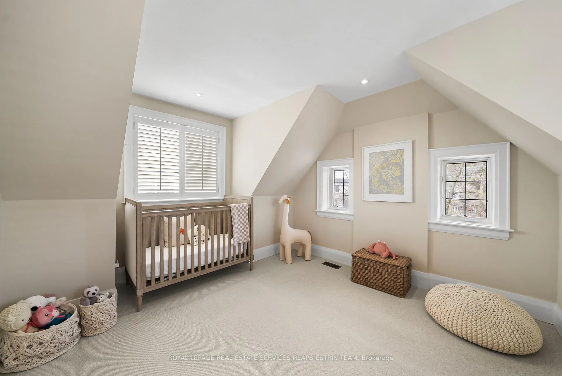 Photo 32 of 115 Inglewood Drive, Toronto, Rosedale-Moore Park — HOMEH