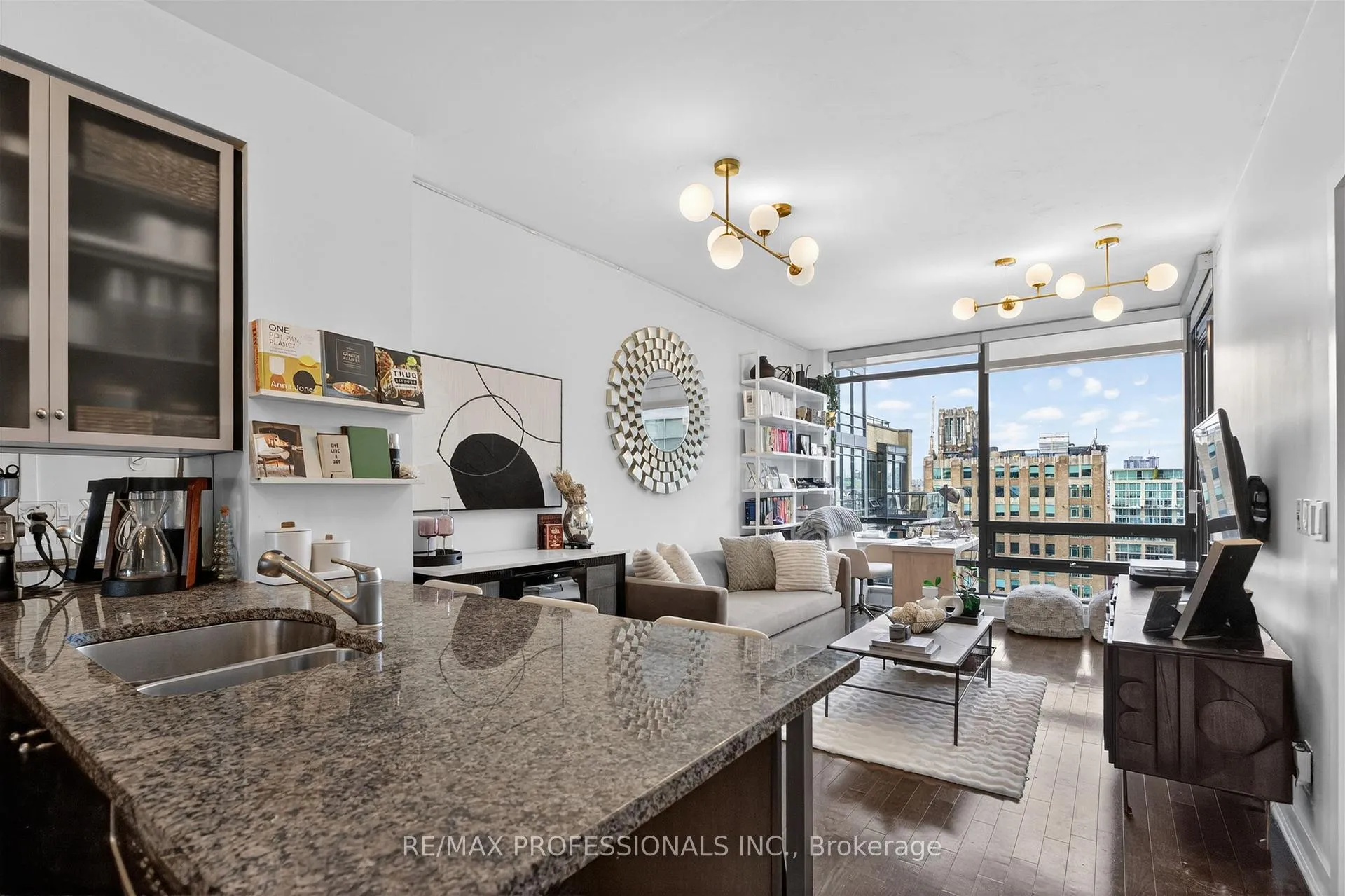 Photo 7 of Unit 1416, 438 King Street, Toronto, Waterfront Communities — HOMEH
