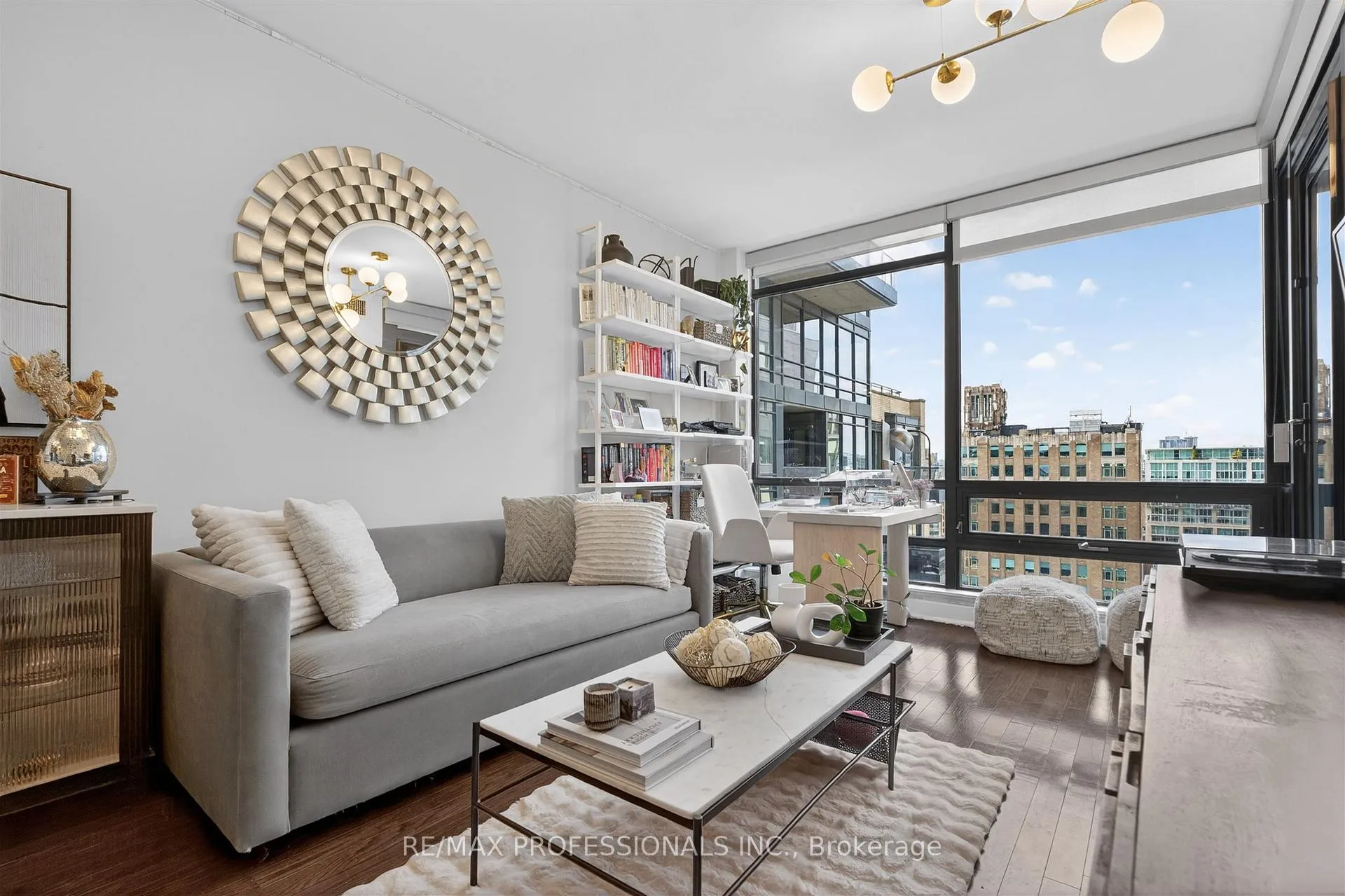 Photo 10 of Unit 1416, 438 King Street, Toronto, Waterfront Communities — HOMEH