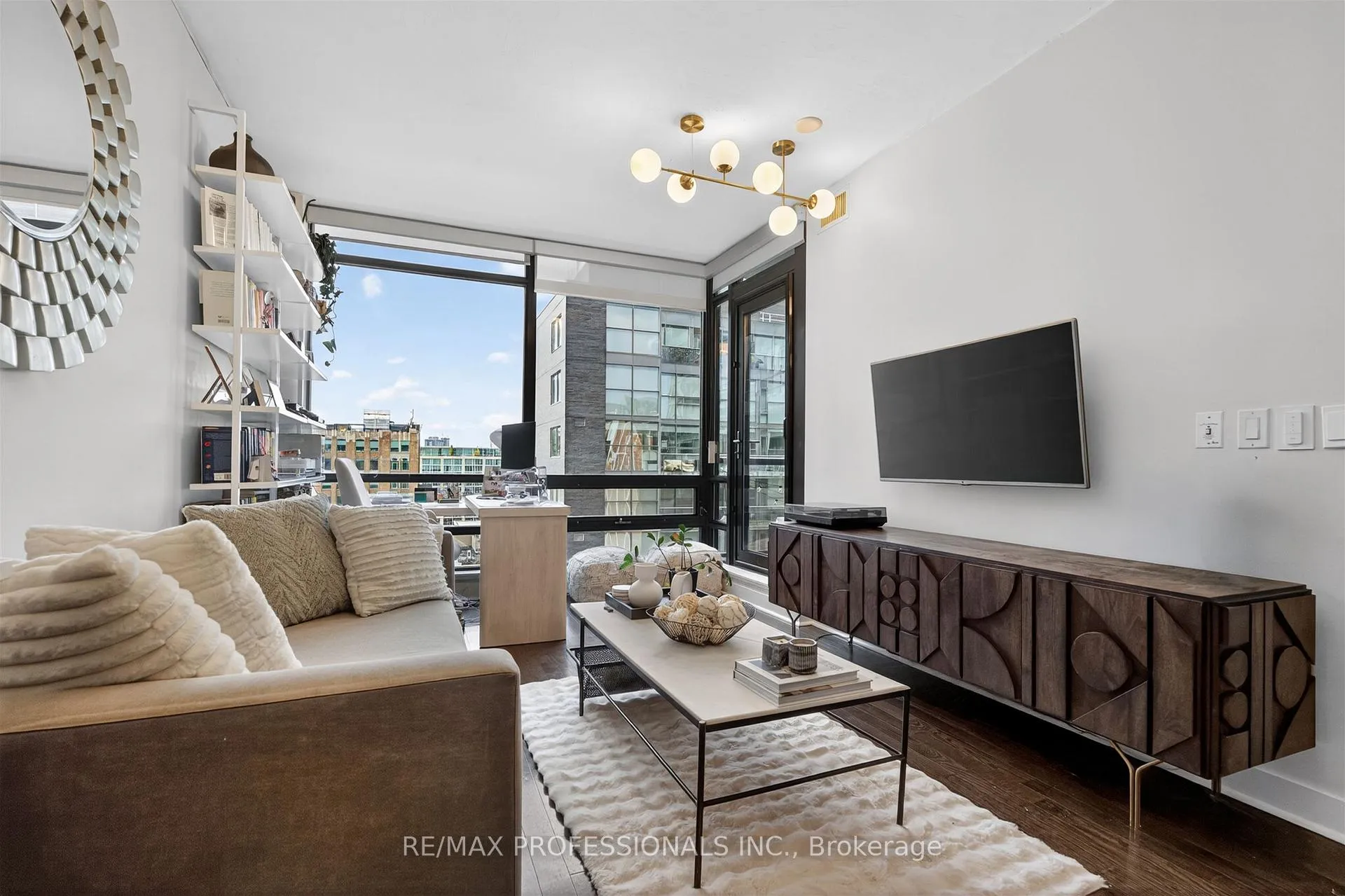 Photo 11 of Unit 1416, 438 King Street, Toronto, Waterfront Communities — HOMEH
