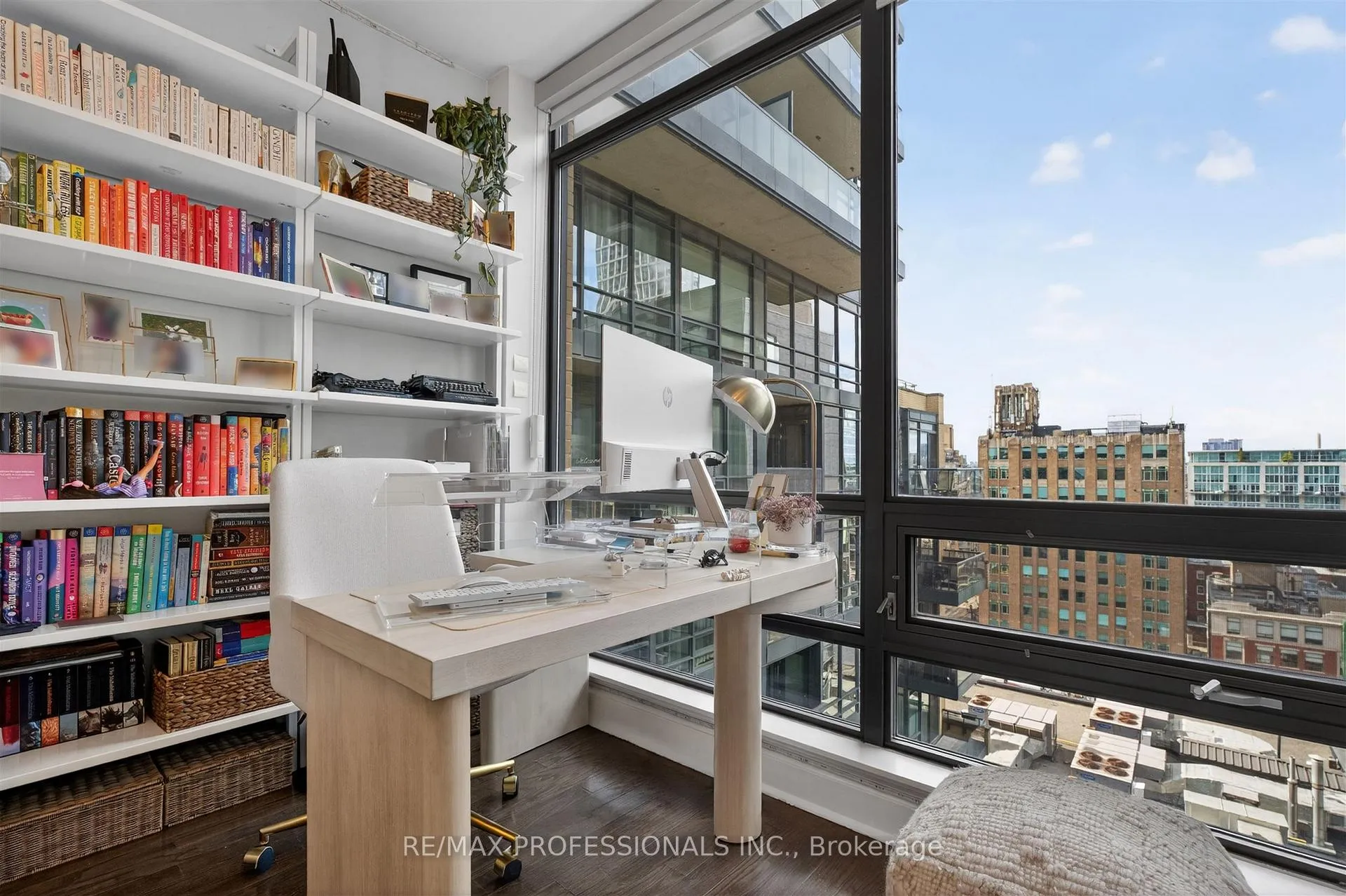 Photo 15 of Unit 1416, 438 King Street, Toronto, Waterfront Communities — HOMEH