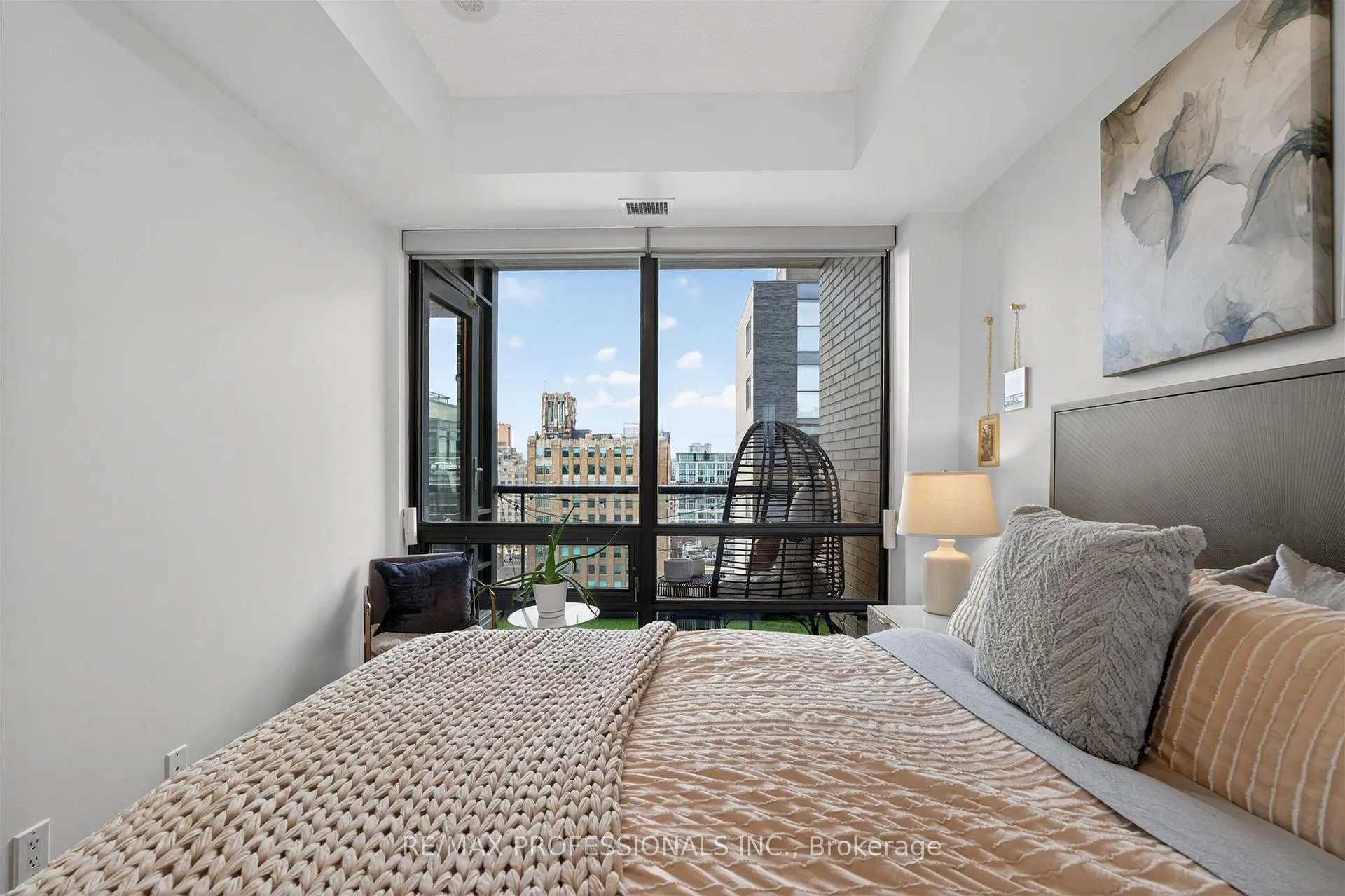 Photo 17 of Unit 1416, 438 King Street, Toronto, Waterfront Communities — HOMEH