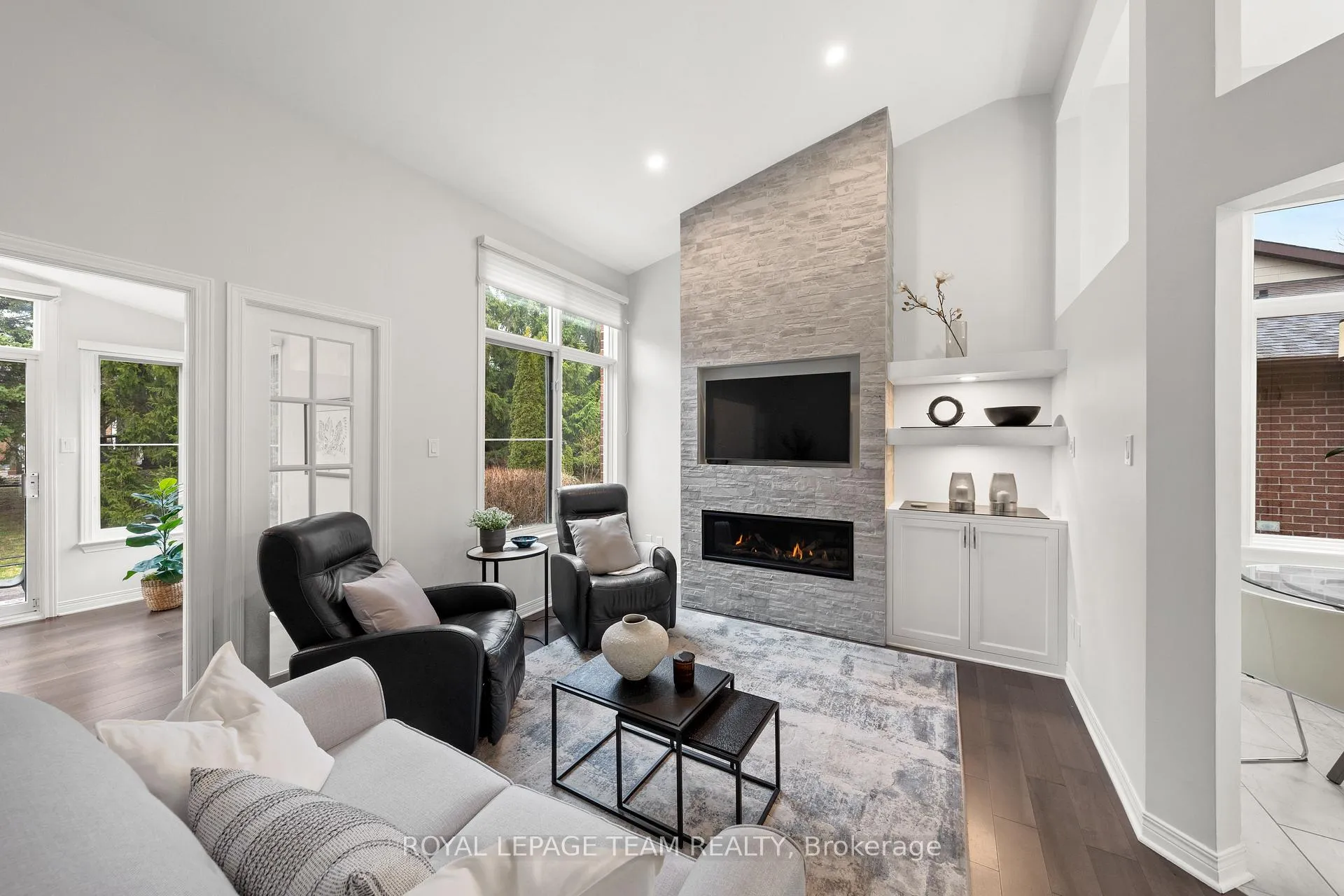 Photo 10 of 12 Coulson Court, Ottawa, Kanata - Kanata Lakes/Heritage Hills — HOMEH