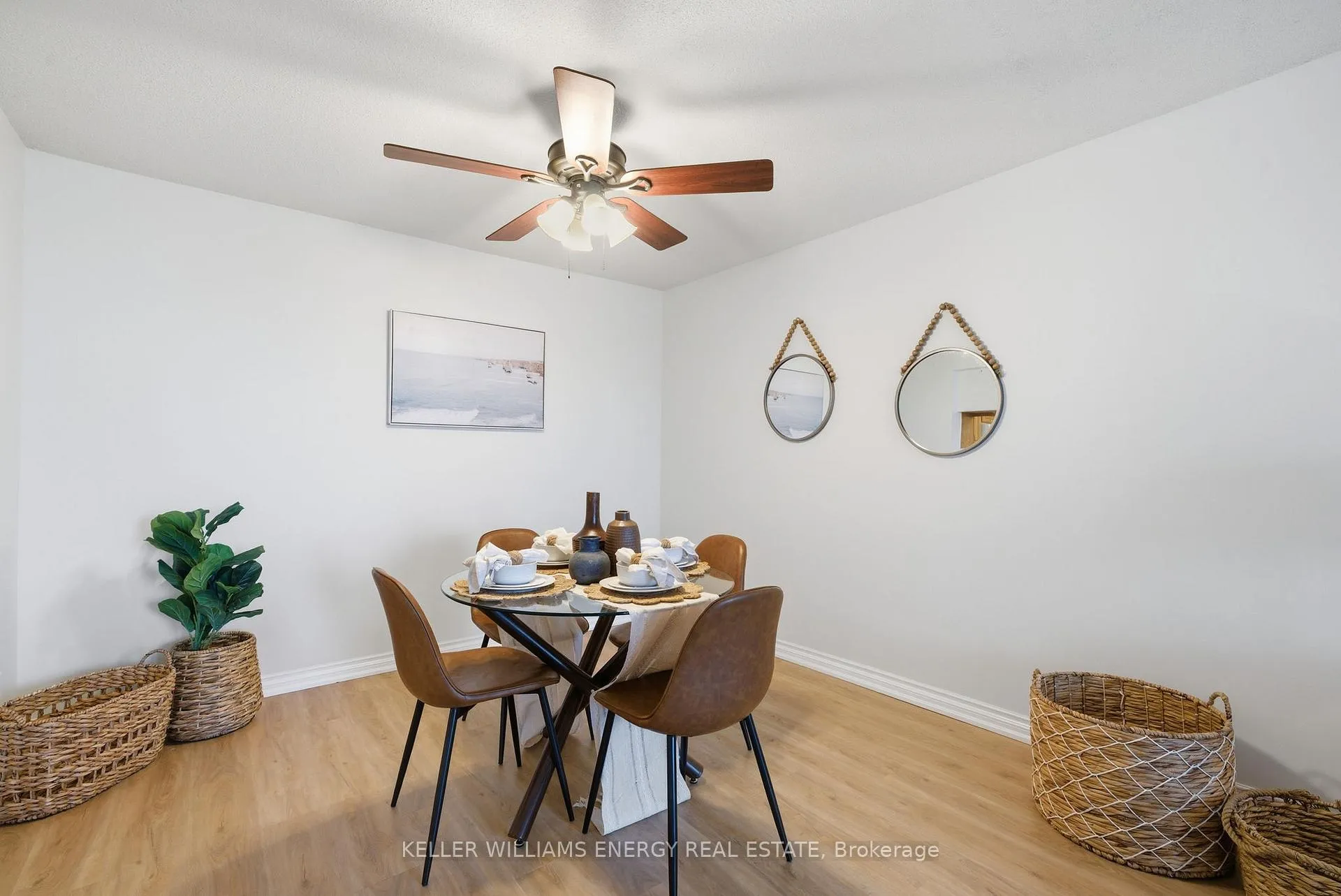 Photo 5 of Unit 610, 360 Watson Street W, Whitby, Port Whitby — HOMEH