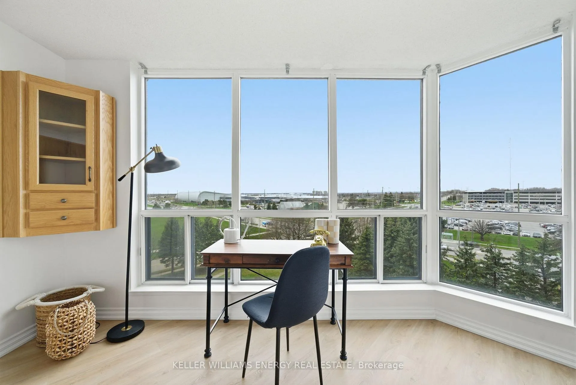 Photo 14 of Unit 610, 360 Watson Street W, Whitby, Port Whitby — HOMEH