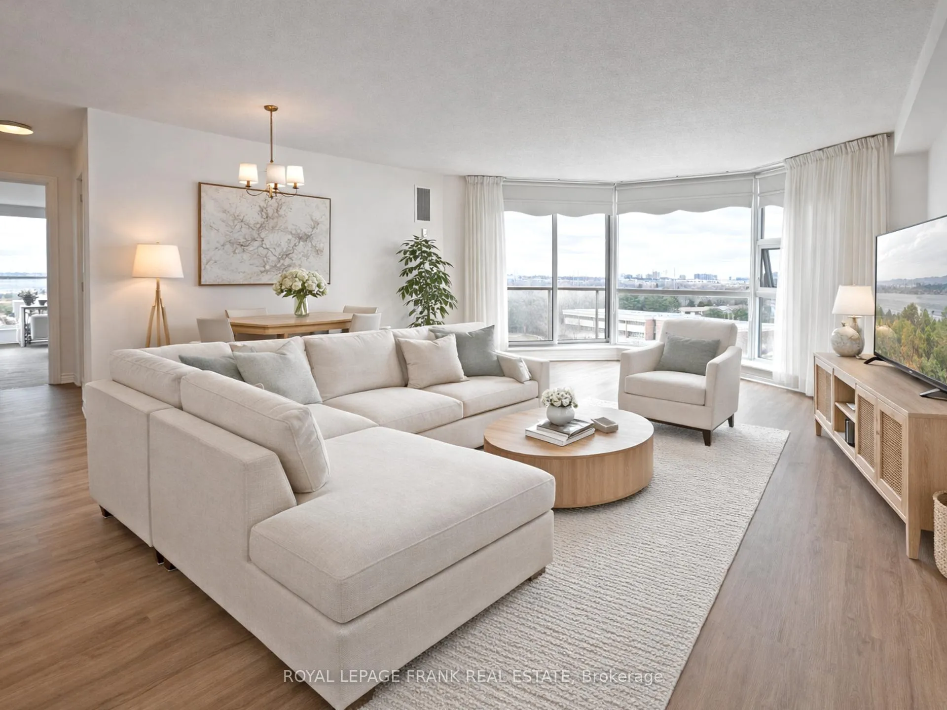 Photo 3 of Unit 819, 20 Dean Park Road, Scarborough, Rouge — HOMEH