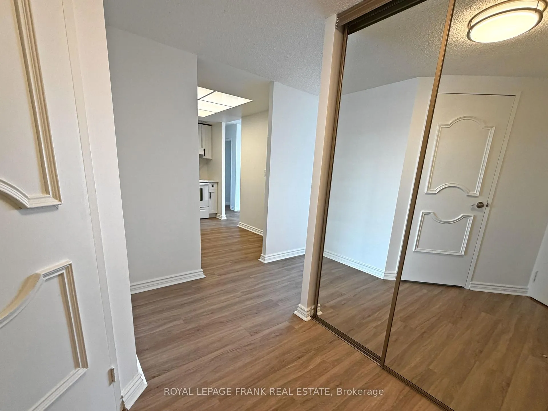 Photo 6 of Unit 819, 20 Dean Park Road, Scarborough, Rouge — HOMEH