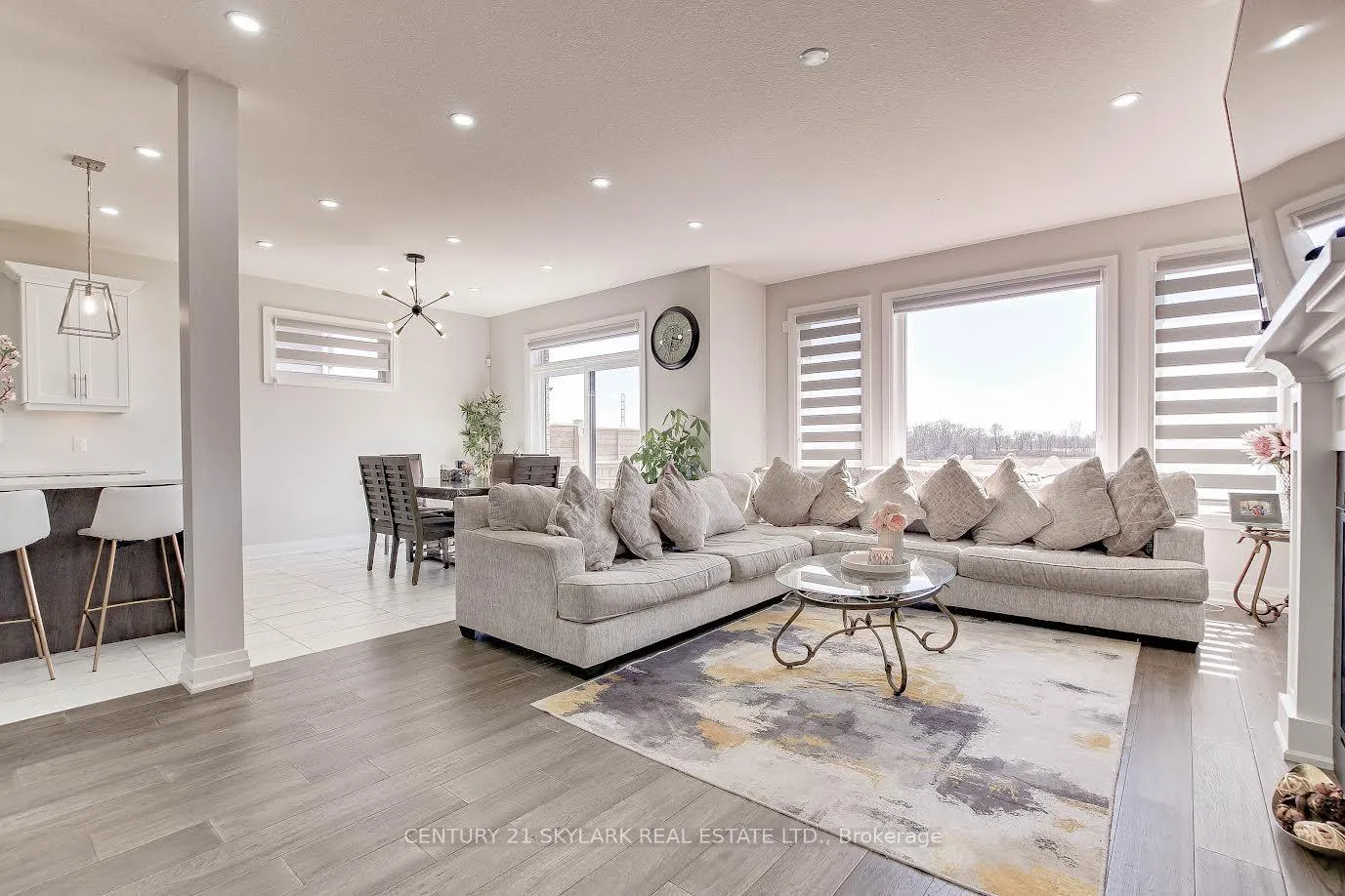 Photo 13 of 2033 Lockwood Crescent, Strathroy-Caradoc, Rural Strathroy-Caradoc — HOMEH