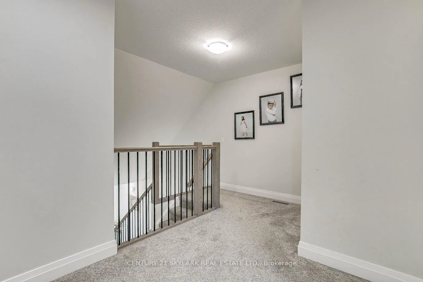 Photo 16 of 2033 Lockwood Crescent, Strathroy-Caradoc, Rural Strathroy-Caradoc — HOMEH
